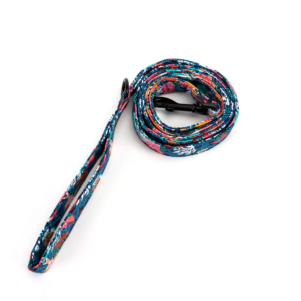 100% Cotton Adjustable Dog Leash Black Seaworld rolled