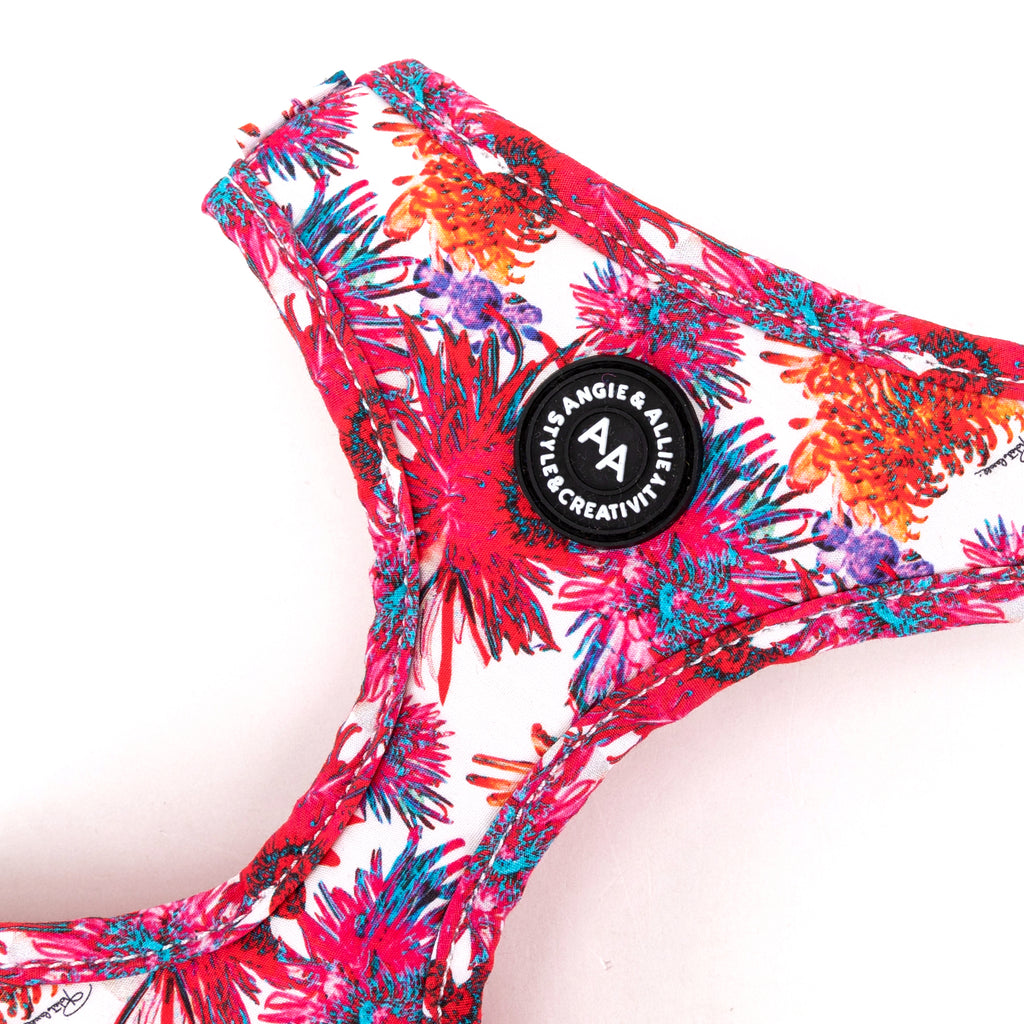 100% Cotton Adjustable No Pull Dog Harness Brass Blooms detail