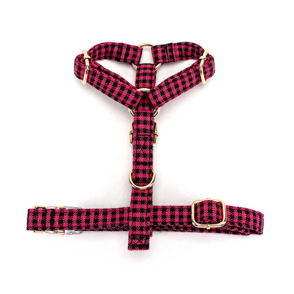100% Cotton Adjustable No Pull Dog Harness   Shepherd Fuschia bottom