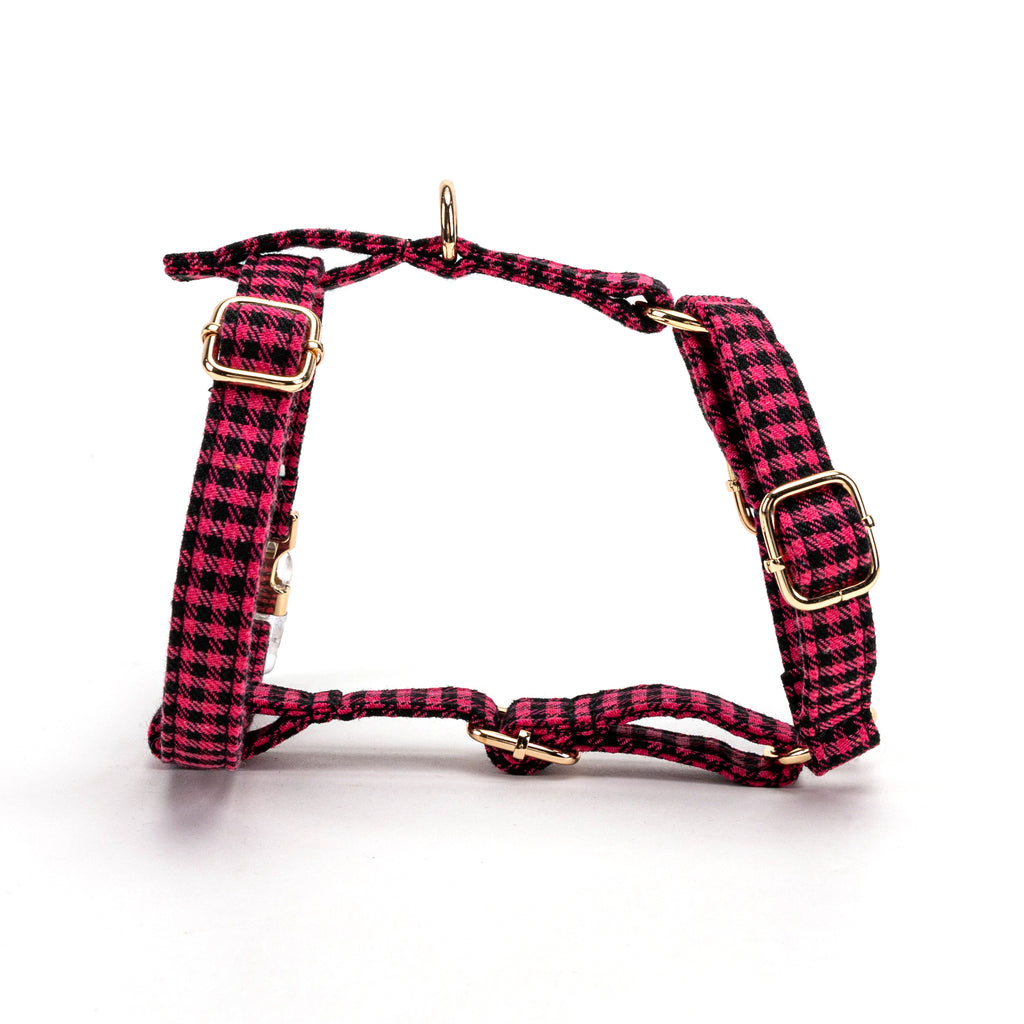 100% Cotton Adjustable No Pull Dog Harness   Shepherd Fuschia main