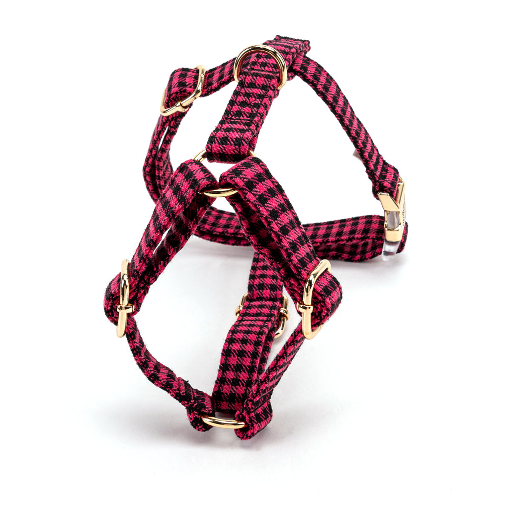 100% Cotton Adjustable No Pull Dog Harness   Shepherd Fuschia back