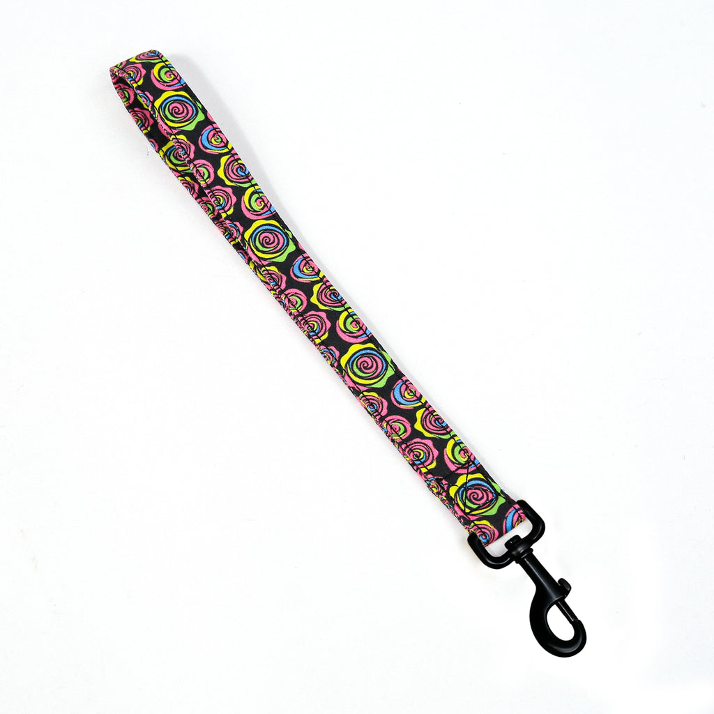 100% Cotton Adjustable Dog Lead Black  Roses front