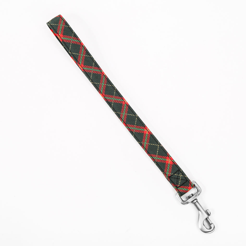 Traffic Leash 100% Cotton Hand Crafted Pet Traffic Lead Christmas Plaid front